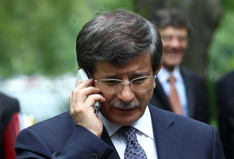 Davutoğlu'dan telefon diplomasisi...