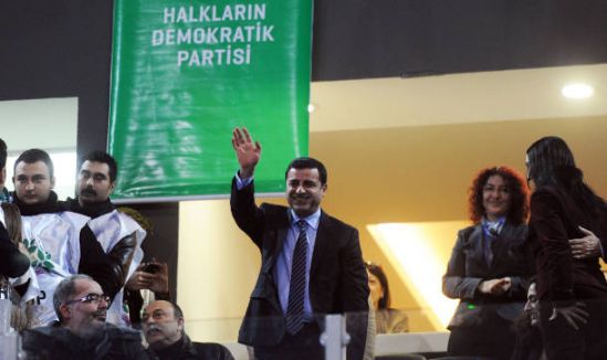 Demirtaş: Geldiğimiz nokta, dananın kuyruğunun kopacağı yerdir