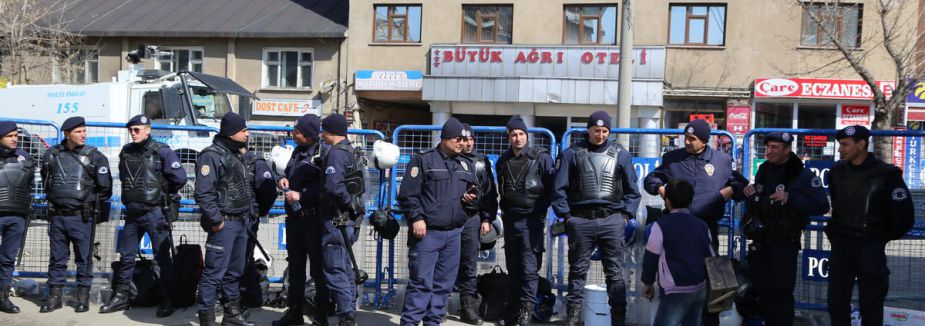 Doğubayazıt'ta izinsiz gösteri