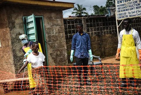 Ebola virüsü teşhisi konulan İngiliz ülkesine gönderildi