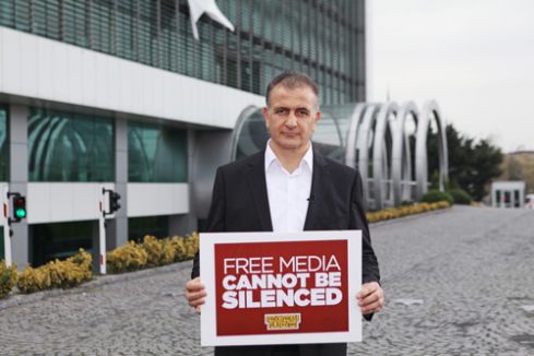 Ekrem Dumanlı, Washington Post'a yazdı: Türkiye’de medyaya karşı cadı avı