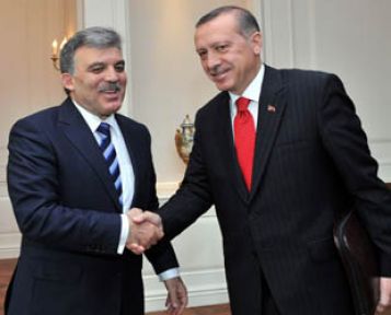 Erdoğan ve Gül Yüz Yüze Taksimi Konuştular...