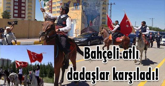 Erzurum'da Bahçeli'ye Dadaş karşılaması