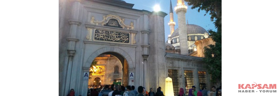 Eyüp Sultan'da Berat Kandili