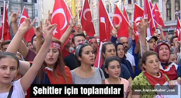 Galatasaray'da şehitler için toplandılar
