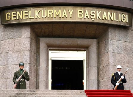 Genelkurmay yakınlarında eylem