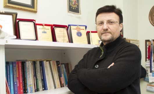 'Gerçek benlikle ideal benliğin mücadelesi sınav kaygısına sebep oluyor'
