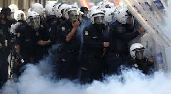 Gezi için Emniyet tam teçhizat