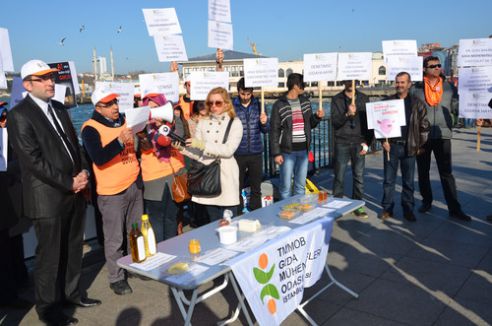 Gıda mühendislerinden 'hileli gıda' eylemi
