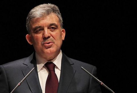 Gül:'Başbakanı'ın istişare yapma ihtiyacı var'