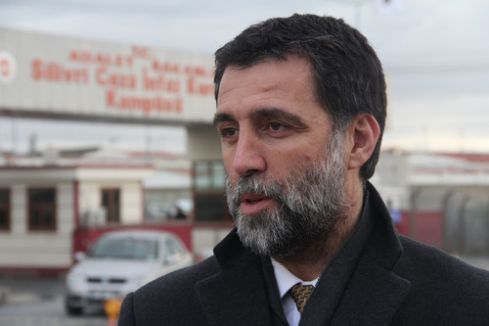Hakan Şükür, Hidayet Karaca ve polisleri ziyaret etti