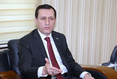 Hakettiği cevabı almıştır...