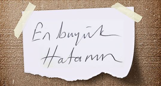 Hakikatlere kulaklarını tıkayan sahte bir hayat yaşıyor