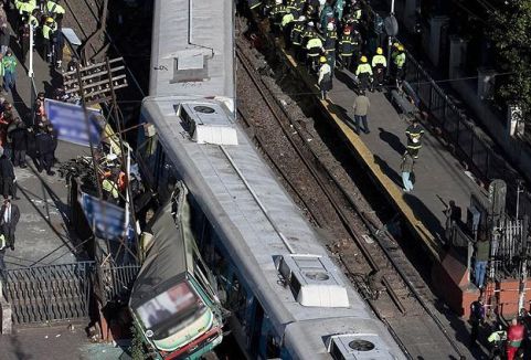Hindistan'da tren kazası: