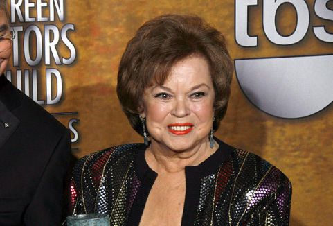 Hollywood'un altın kızı Shirley Temple öldü...