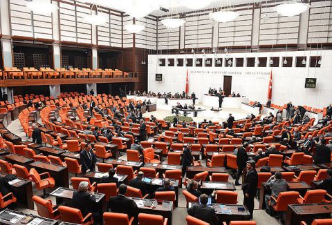 Hükümet programları bir kitapta toplandı...