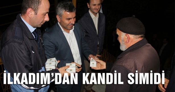 İlkadım Belediyesi kandil simidi dağıttı