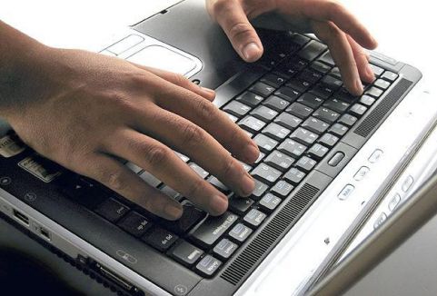İnternet bağımlılığı çığ gibi büyüyor...