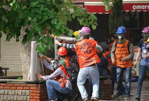 İstanbul ve Ankara'da müdahale...