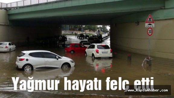İstanbul’da Yağmur hayatı felç etti