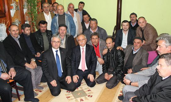 Atıf Yiğit'e ilgi büyüyor