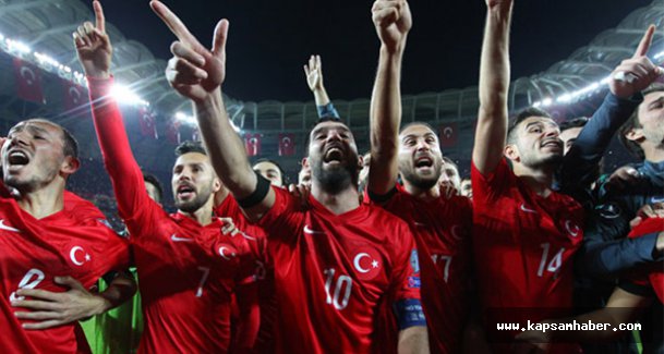 İzlanda'yı deviren Türkiye, EURO 2016'ya direkt uçtu