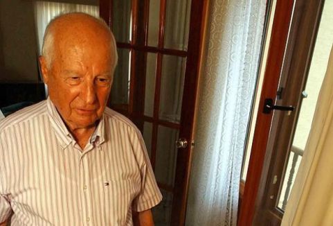 Kenan Evren'in ismi okuldan kaldırıldı