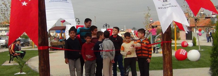 Kınık'ta Maden Şehitleri Parkı açıldı
