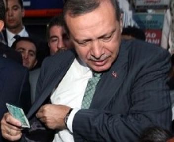 “Kredi kartı kullanmayın'' dese de...