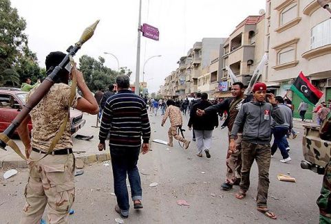 Libya'da kabileler çatıştı...