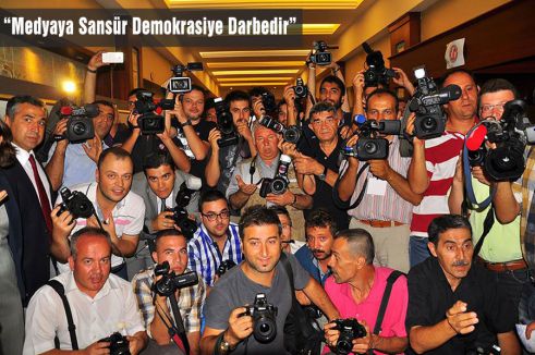 “Medyaya Sansür Demokrasiye Darbedir”
