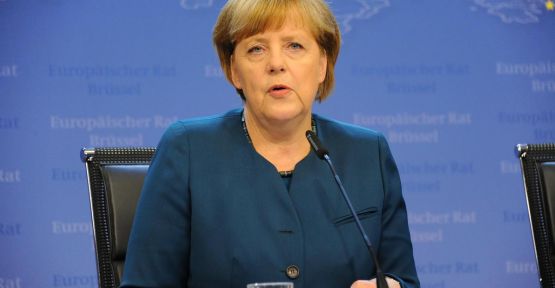 Merkel'den Türkiye'ye yeşil ışık...
