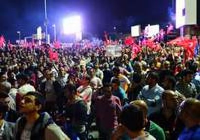 MHP AK Partililerin Sloganına Soruşturma İstedi...