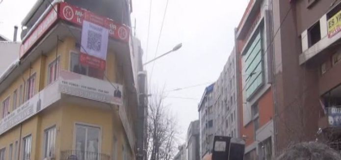 MHP’nin karekodlu tepki pankartına vatandaştan destek geldi