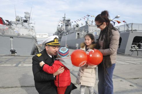 Milli gemi TCG Büyükada törenle 3 aylık sefere uğurlandı