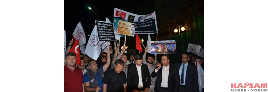 Mısır Büyükelçiliği önünde 'Mursi' eylemi