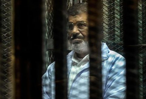 Mursi duruşması 28 Nisan'a ertelendi...