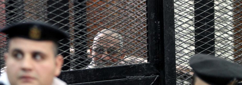 Mursi ve İhvan yetkilileri mahkemeye sevk edildi