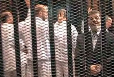 Mursi'nin Yargılanması ertelendi...