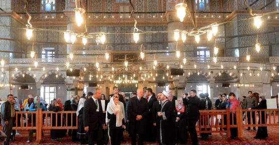 Norveç Kralı Sultanahmet Camisi'ni ziyaret etti