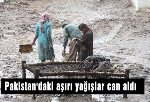 Pakistan'daki aşırı yağışlar can aldı
