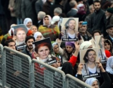 PKK'lı Kadınların Cenazesi Türkiye'de