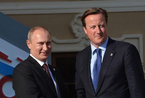 Putin ve Cameron Ukrayna'yı görüştü