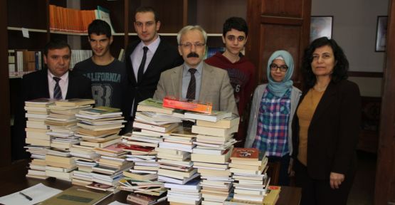 Samsun'lu Yazarlardan Eğitime Destek