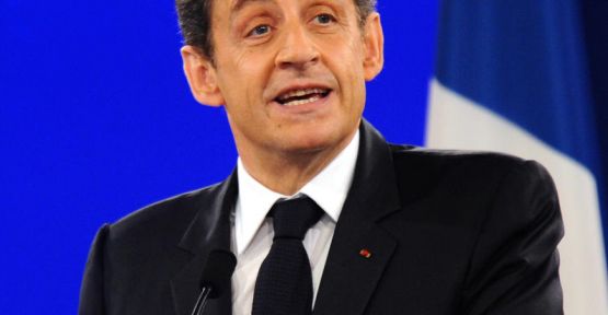 Sarkozy'ye siyaset yolu açıldı