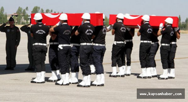 Şehit polisler memleketlerine uğurlandı