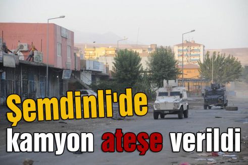Şemdinli'de bir kamyon daha pert edildi