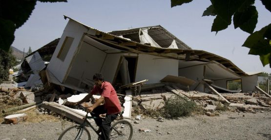 Şili'de 6,6 büyüklüğünde deprem...