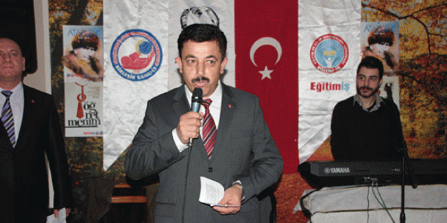 Siyasi iktidar tarafından öğretmenlik mesleğinin itibarı zedelenmekte'