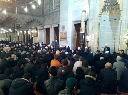 Sultanahmet'te Mevlit Kandili coşkusu